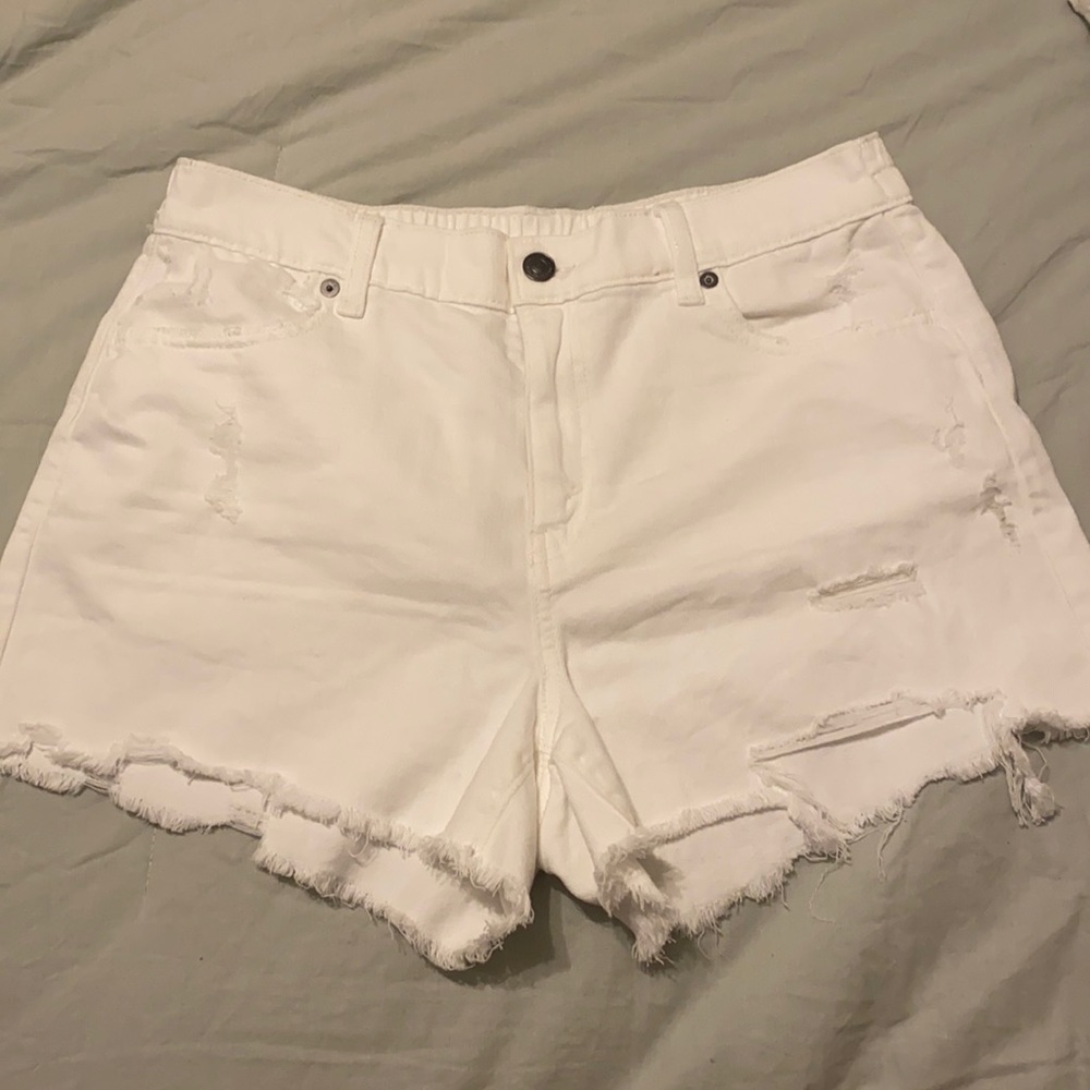 New! Never worn, aerie shorts